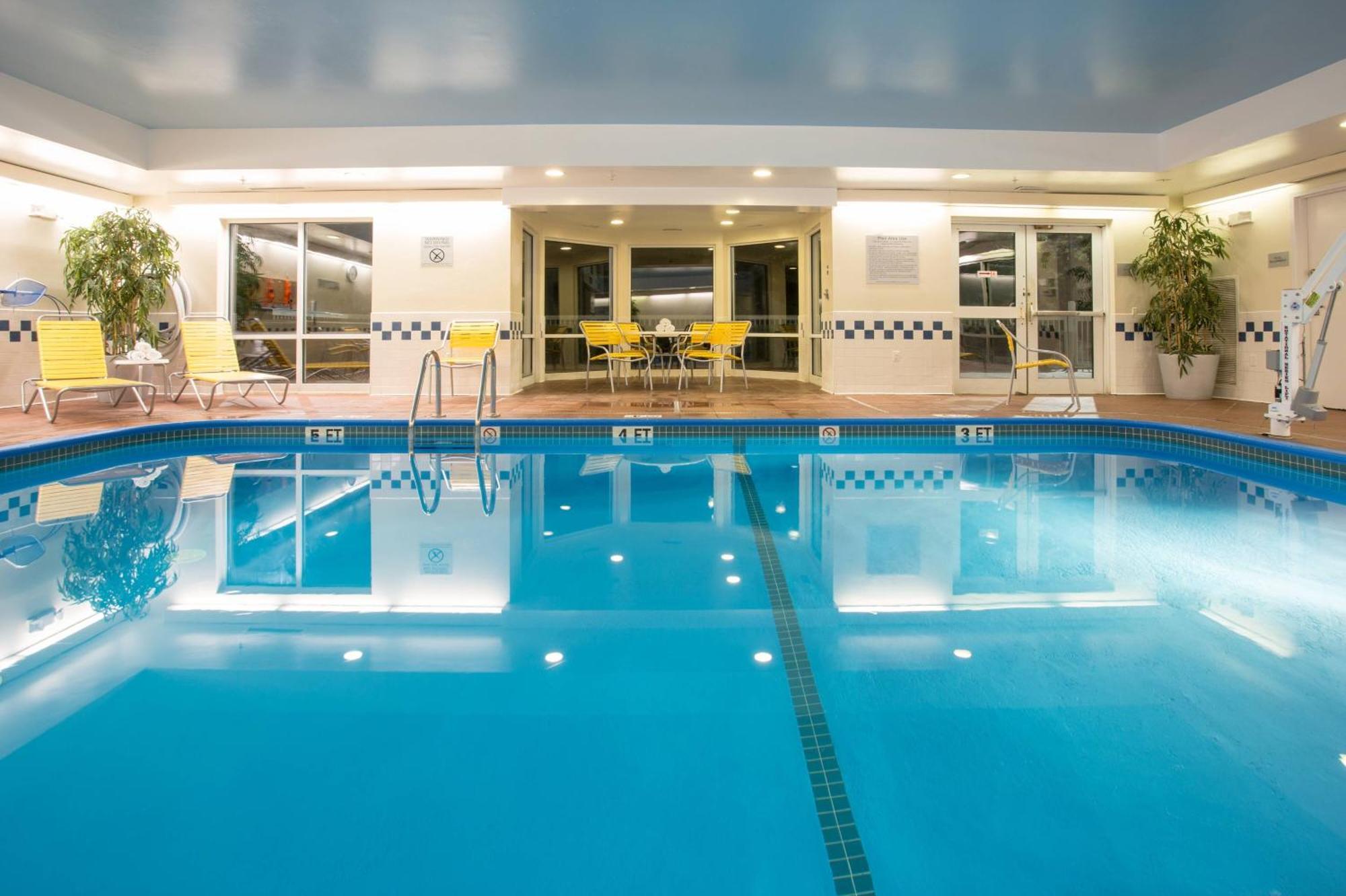 Fairfield Inn & Suites By Marriott Boston מילפורד מראה חיצוני תמונה