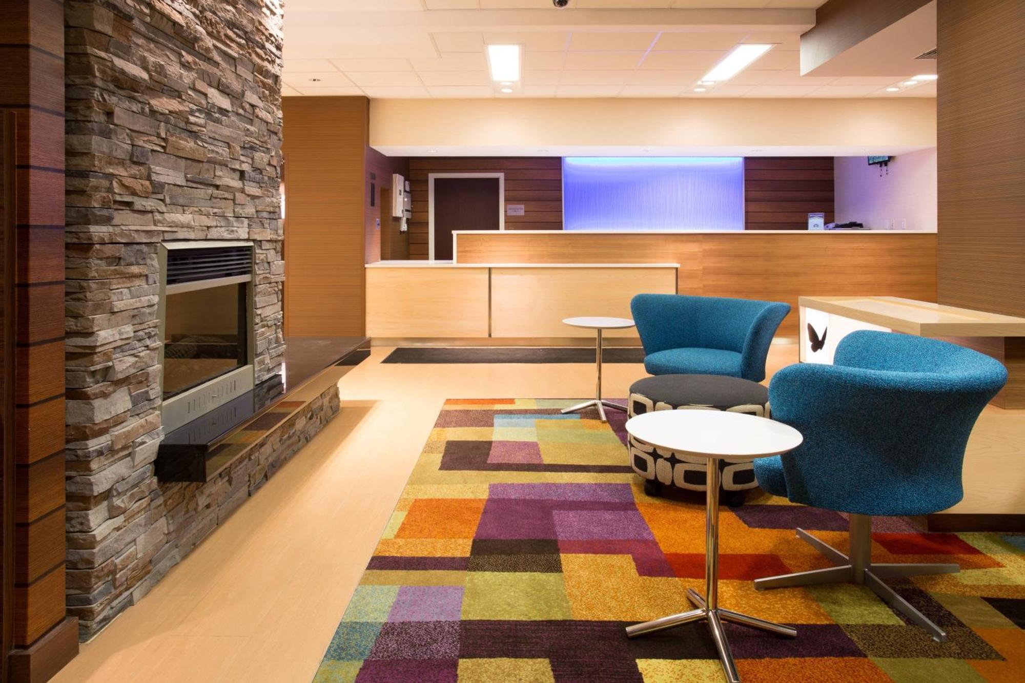 Fairfield Inn & Suites By Marriott Boston מילפורד מראה חיצוני תמונה