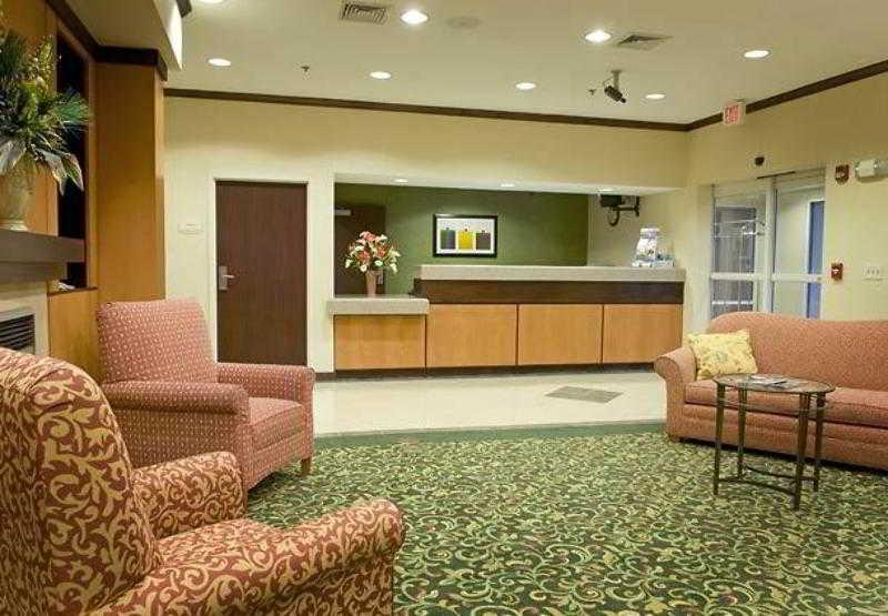 Fairfield Inn & Suites By Marriott Boston מילפורד מראה פנימי תמונה